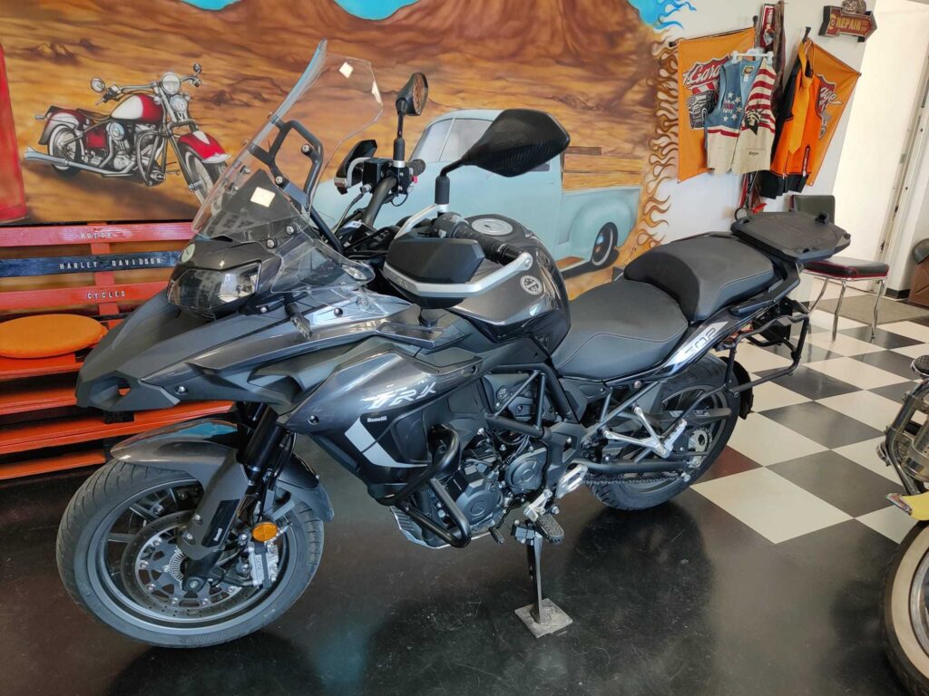 Benelli TRK 502