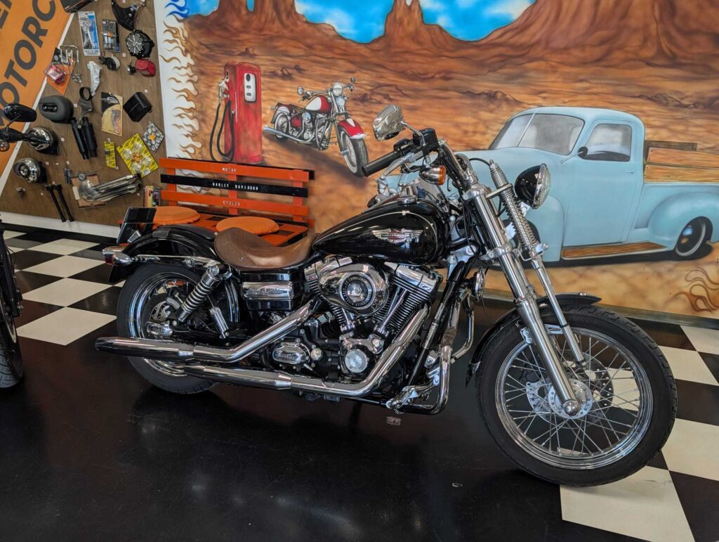 Harley Davidson Dyna Super Glide Custom
