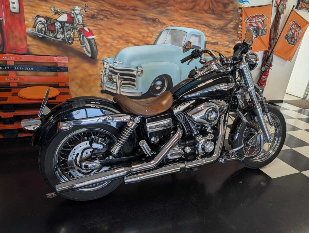 Harley Davidson Dyna Super Glide Custom