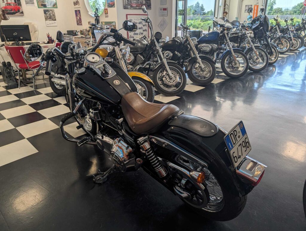 Harley Davidson Dyna Super Glide Custom
