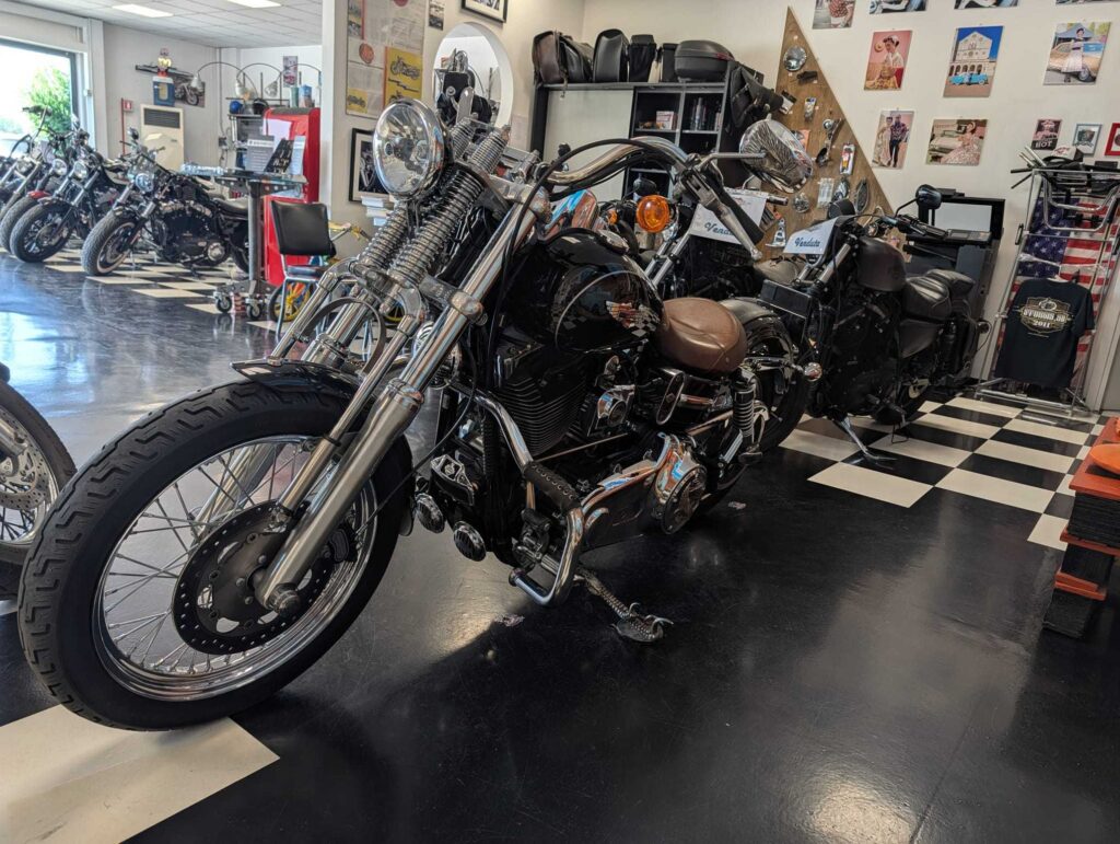 Harley Davidson Dyna Super Glide Custom